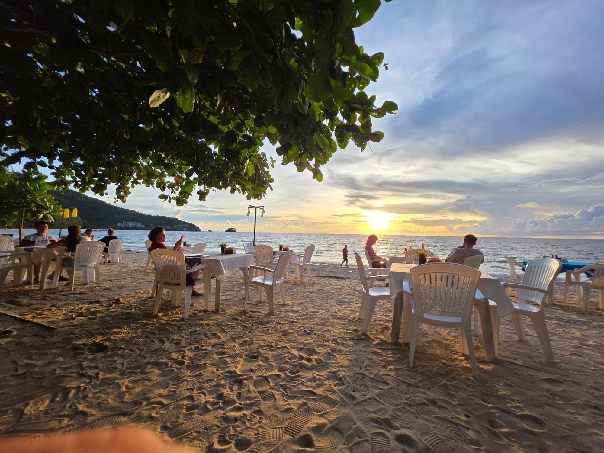 Tt Naiyang Beach Phuket Nai Yang Exterior foto